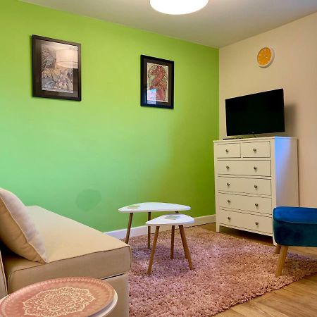 Pristine Apartment In The Centre Of Гластонбери Экстерьер фото